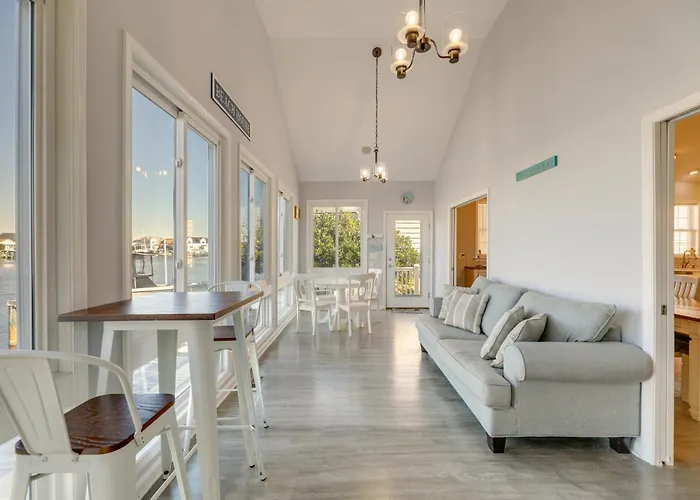 Dock, Pool Access! Waterfront Haven In Ocean Ocean City