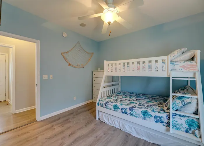 Dock, Pool Access! Waterfront Haven In Ocean Ocean City